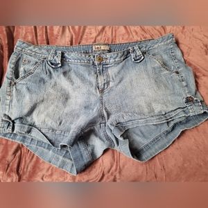 Lei size 24 plus size Jean shorts